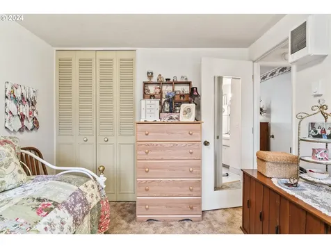 2664 York Street Eugene OR 97404