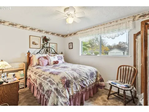 2664 York Street Eugene OR 97404