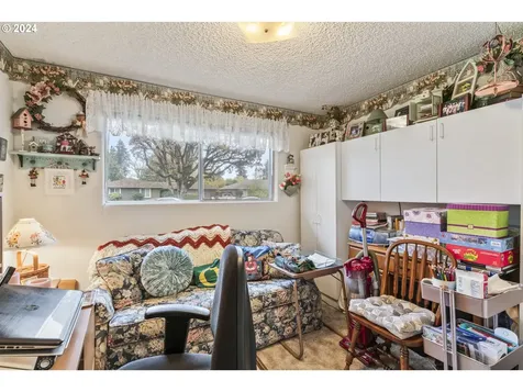 2664 York Street Eugene OR 97404