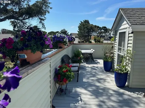 3125 Nw Marine Avenue Lincoln City OR 97367