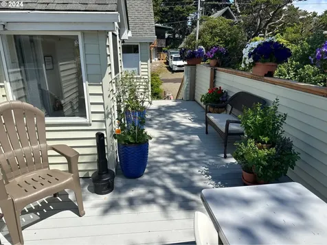 3125 Nw Marine Avenue Lincoln City OR 97367