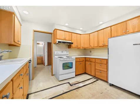 85285 Nestle Way Pleasant Hill OR 97455