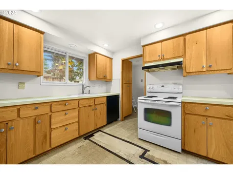 85285 Nestle Way Pleasant Hill OR 97455