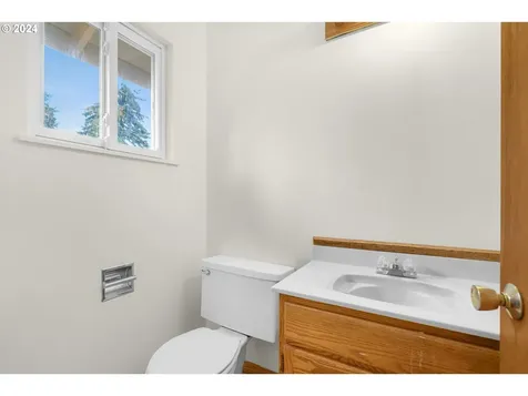 85285 Nestle Way Pleasant Hill OR 97455