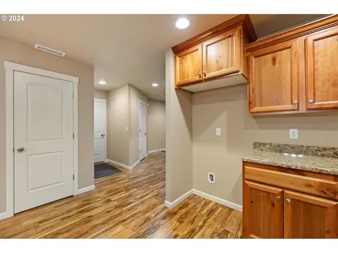 12707 NE 53rd Street Vancouver WA 98682