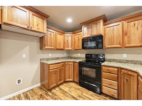 12707 NE 53rd Street Vancouver WA 98682