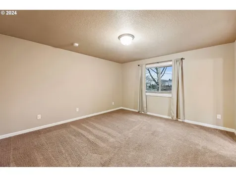 12707 NE 53rd Street Vancouver WA 98682