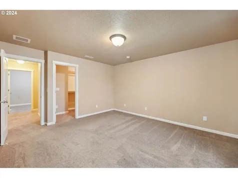 12707 NE 53rd Street Vancouver WA 98682