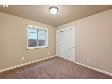 12707 NE 53rd Street Vancouver WA 98682