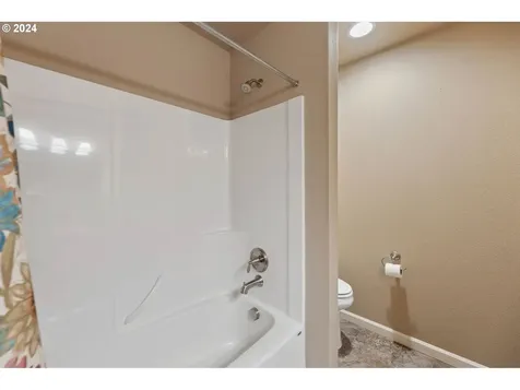 12707 NE 53rd Street Vancouver WA 98682