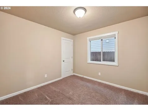 12707 NE 53rd Street Vancouver WA 98682