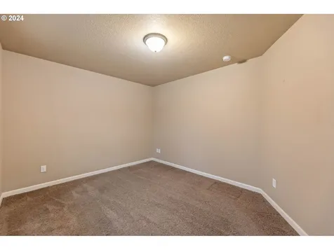 12707 NE 53rd Street Vancouver WA 98682