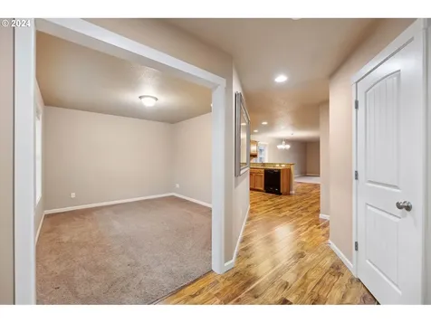 12707 NE 53rd Street Vancouver WA 98682