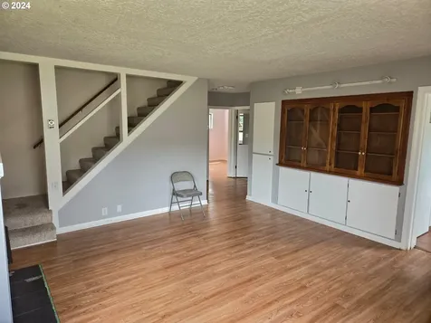 3912 C Street Washougal WA 98671
