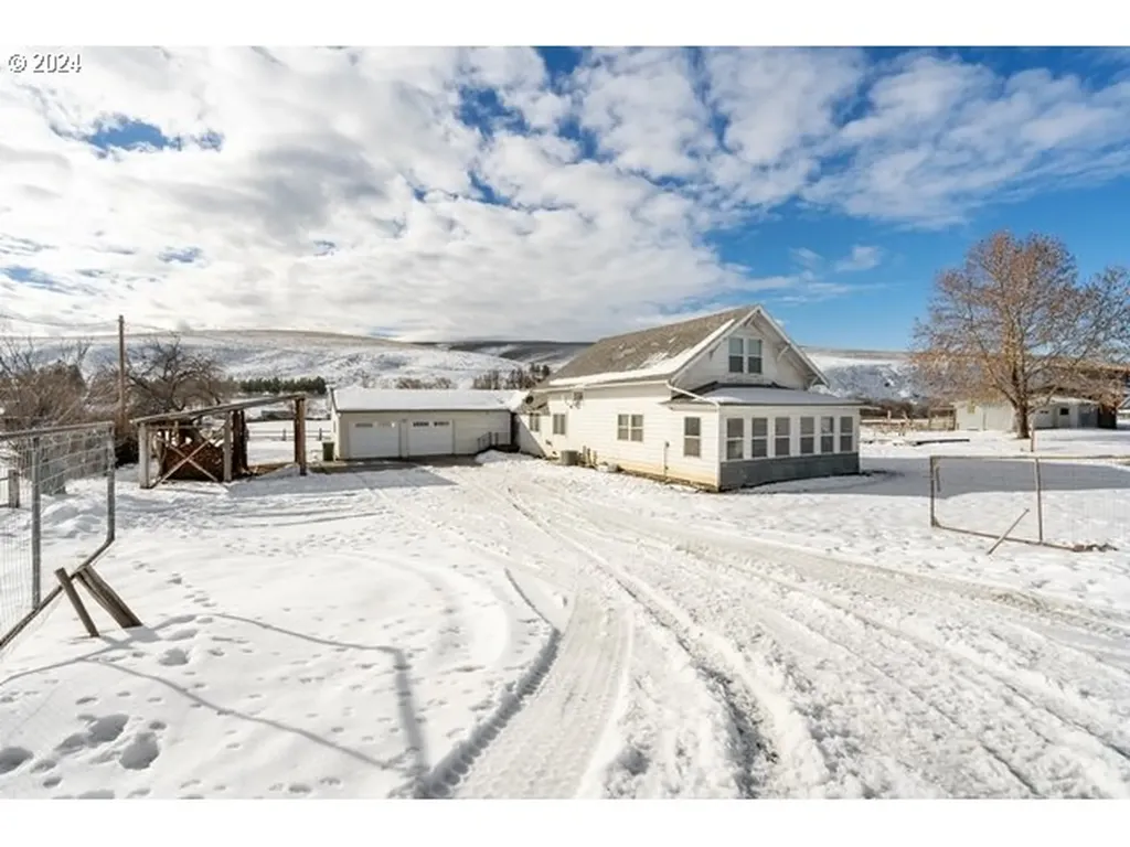 53868 Highway 74 Heppner OR 97836