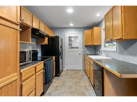 1313 SE 150th Avenue Portland OR 97233