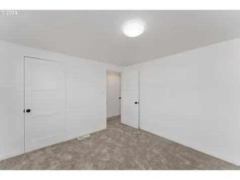 188 NE Lombardy Drive Roseburg OR 97470
