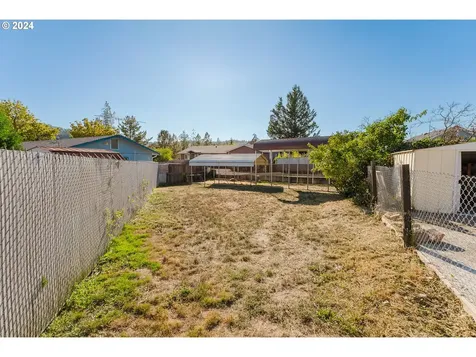 188 NE Lombardy Drive Roseburg OR 97470