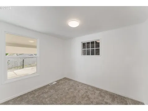 188 NE Lombardy Drive Roseburg OR 97470