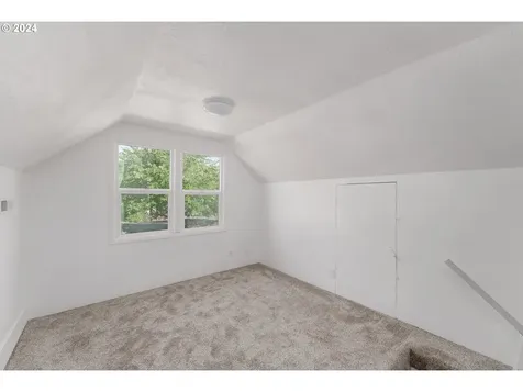 188 NE Lombardy Drive Roseburg OR 97470