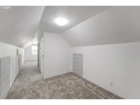 188 NE Lombardy Drive Roseburg OR 97470
