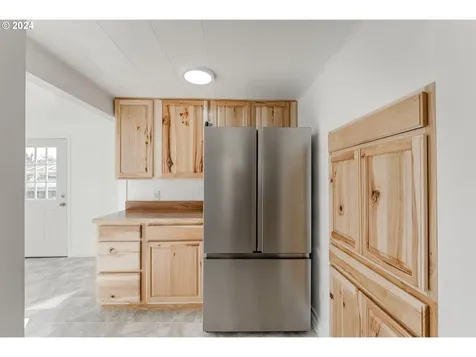 188 NE Lombardy Drive Roseburg OR 97470