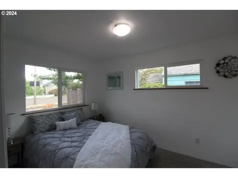 540 W Morton Street Lebanon OR 97355
