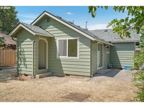540 W Morton Street Lebanon OR 97355