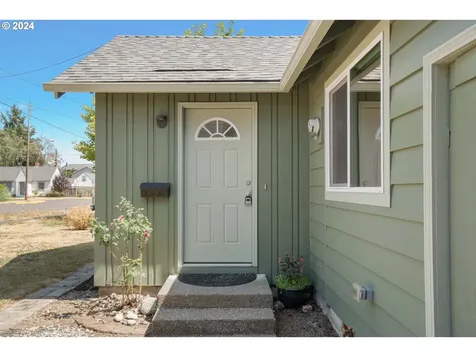 540 W Morton Street Lebanon OR 97355