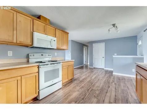 696 Beechwood Street Woodland WA 98674