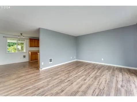 696 Beechwood Street Woodland WA 98674