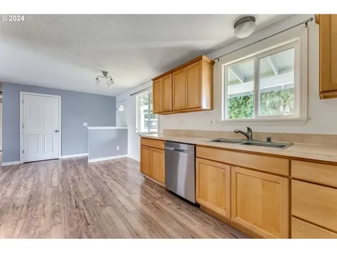 696 Beechwood Street Woodland WA 98674