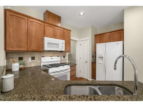 7039 Ne Rocky Brook Street Hillsboro OR 97124