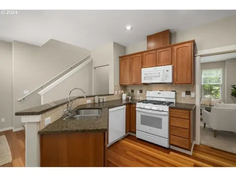 7039 Ne Rocky Brook Street Hillsboro OR 97124