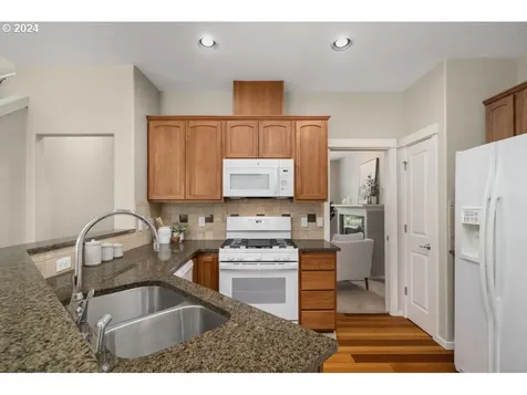 7039 Ne Rocky Brook Street Hillsboro OR 97124