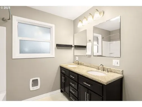 10200 SW 70th Avenue Portland OR 97223