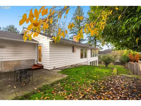 10200 SW 70th Avenue Portland OR 97223