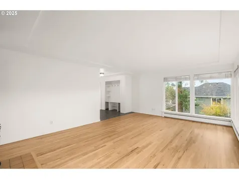 10200 SW 70th Avenue Portland OR 97223