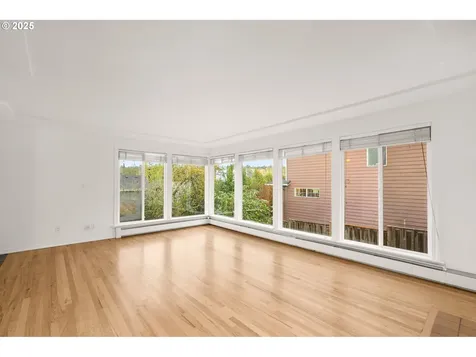 10200 SW 70th Avenue Portland OR 97223