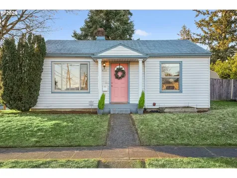 8336 SE Glenwood Street Portland OR 97266