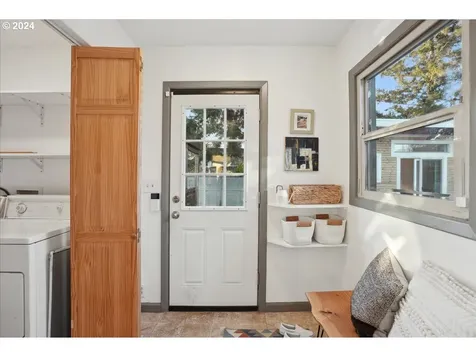 8336 SE Glenwood Street Portland OR 97266