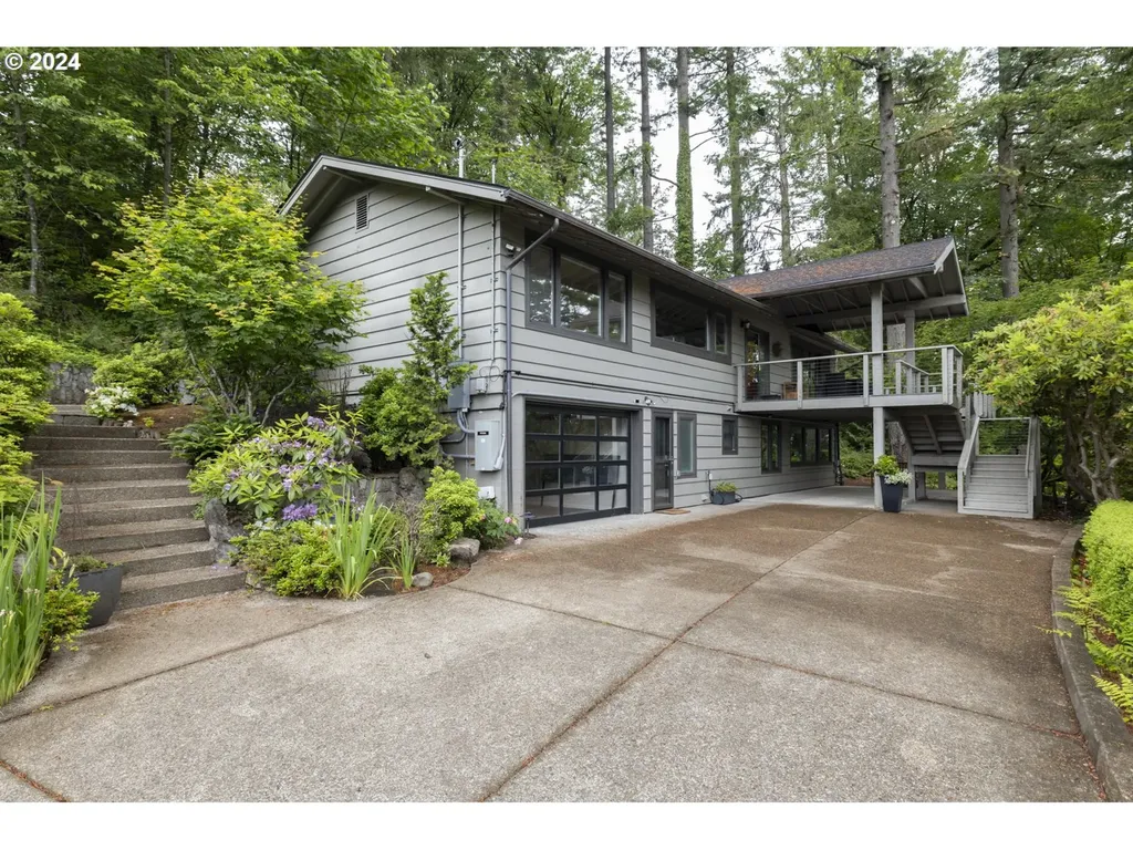 495 Nw Greenleaf Road Portland OR 97229