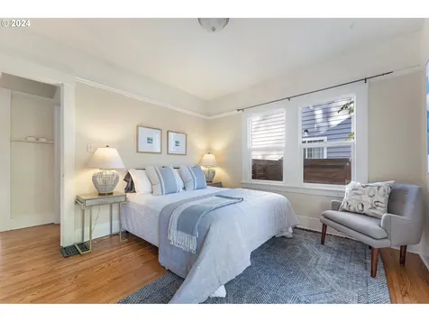 3719 NE Senate Street Portland OR 97232