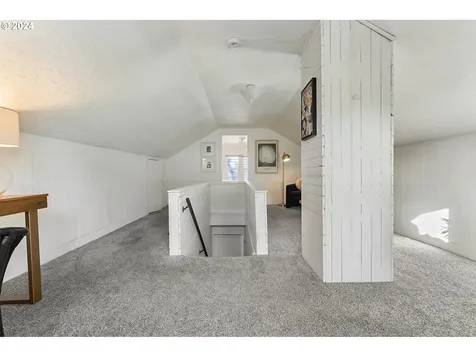 3719 NE Senate Street Portland OR 97232