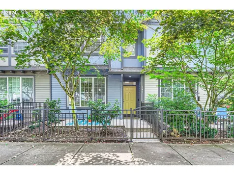 1272 Se Bianca Street Hillsboro OR 97123