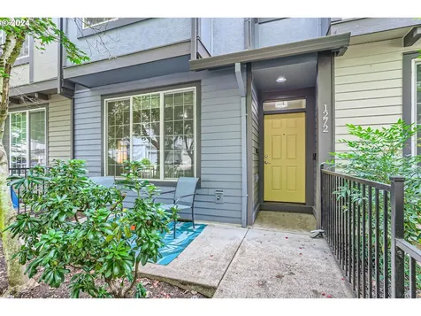 1272 Se Bianca Street Hillsboro OR 97123