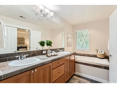1272 Se Bianca Street Hillsboro OR 97123