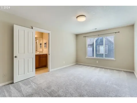 1272 Se Bianca Street Hillsboro OR 97123