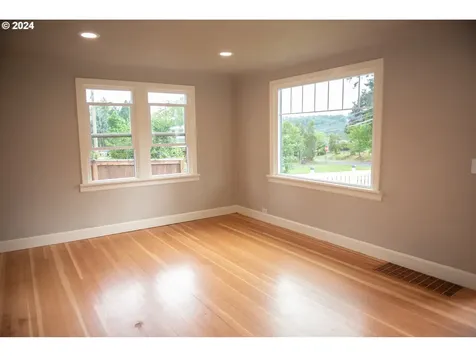 4606 Ne Everett Drive Camas WA 98607