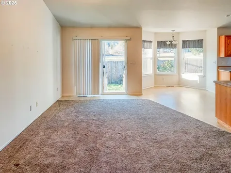 1739 Aspen Run Avenue Sutherlin OR 97479
